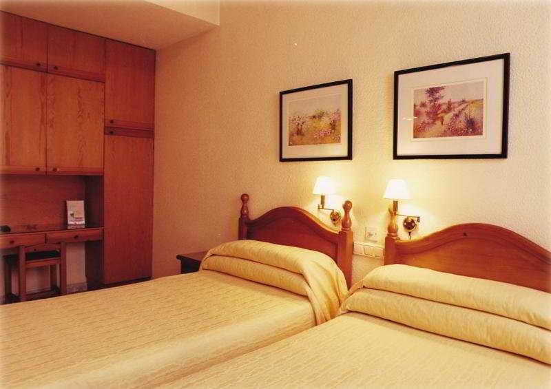 Hotel Dl Urban Καστεγιόν δε λα Πλάνα Εξωτερικό φωτογραφία