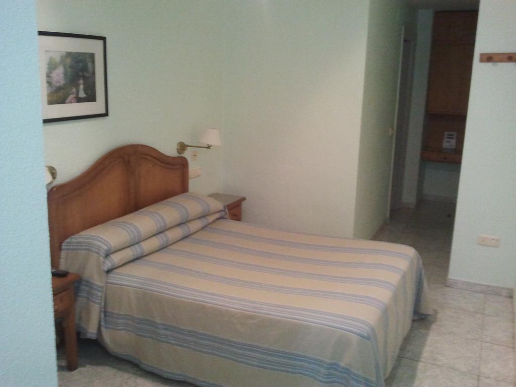Hotel Dl Urban Καστεγιόν δε λα Πλάνα Εξωτερικό φωτογραφία