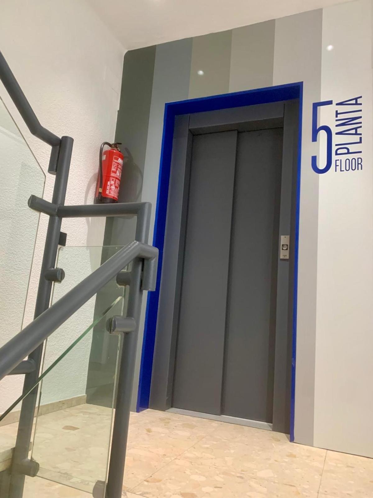 Hotel Dl Urban Καστεγιόν δε λα Πλάνα Εξωτερικό φωτογραφία