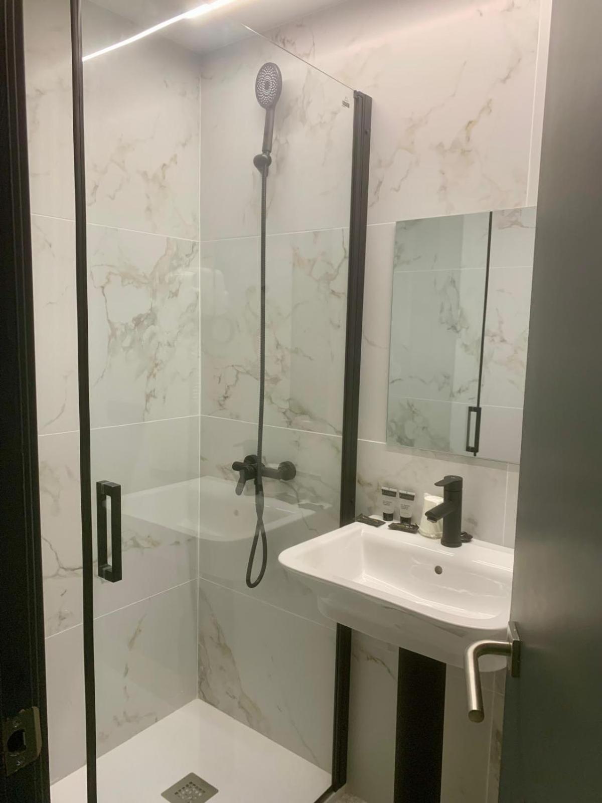 Hotel Dl Urban Καστεγιόν δε λα Πλάνα Εξωτερικό φωτογραφία