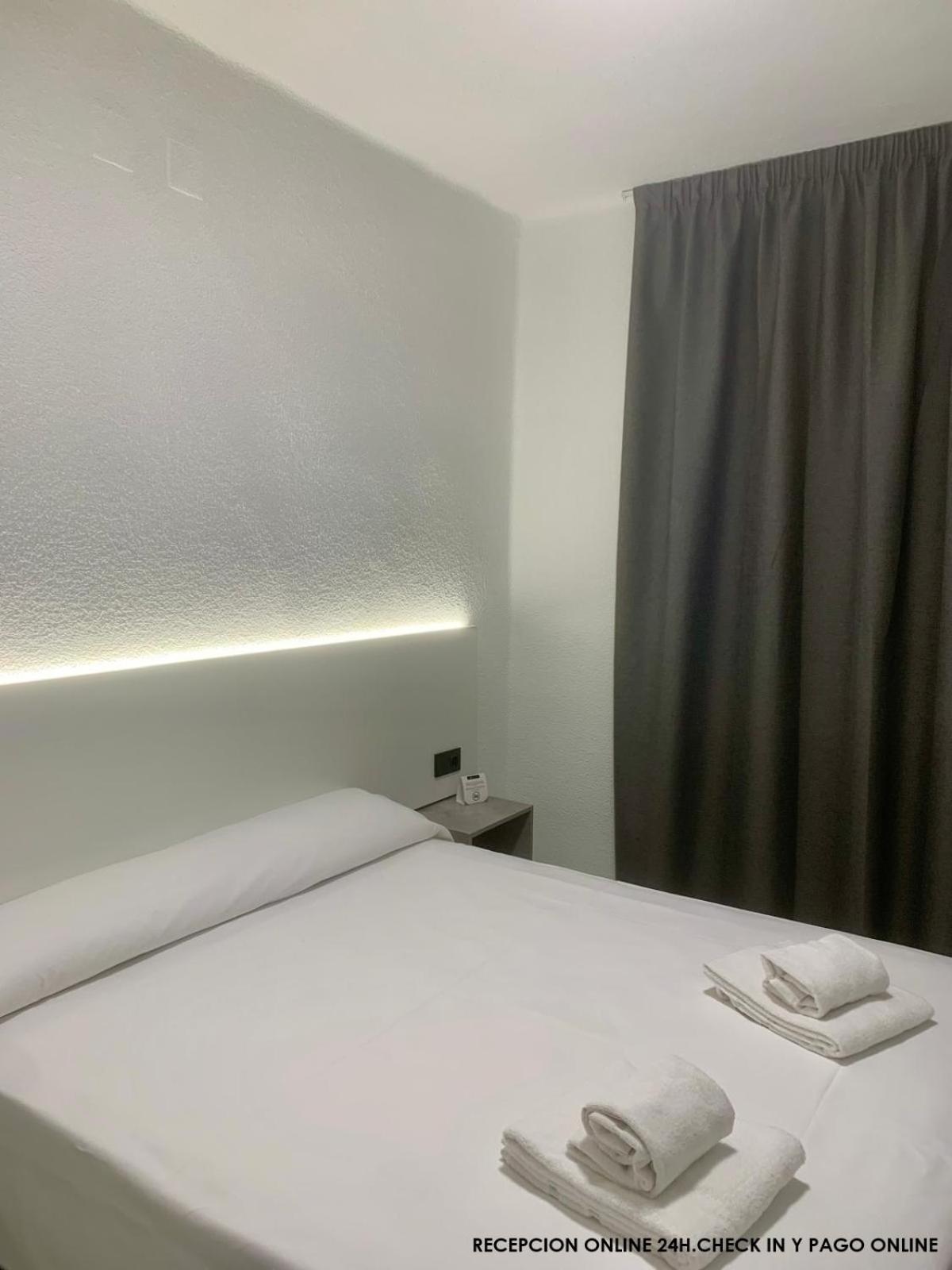 Hotel Dl Urban Καστεγιόν δε λα Πλάνα Εξωτερικό φωτογραφία