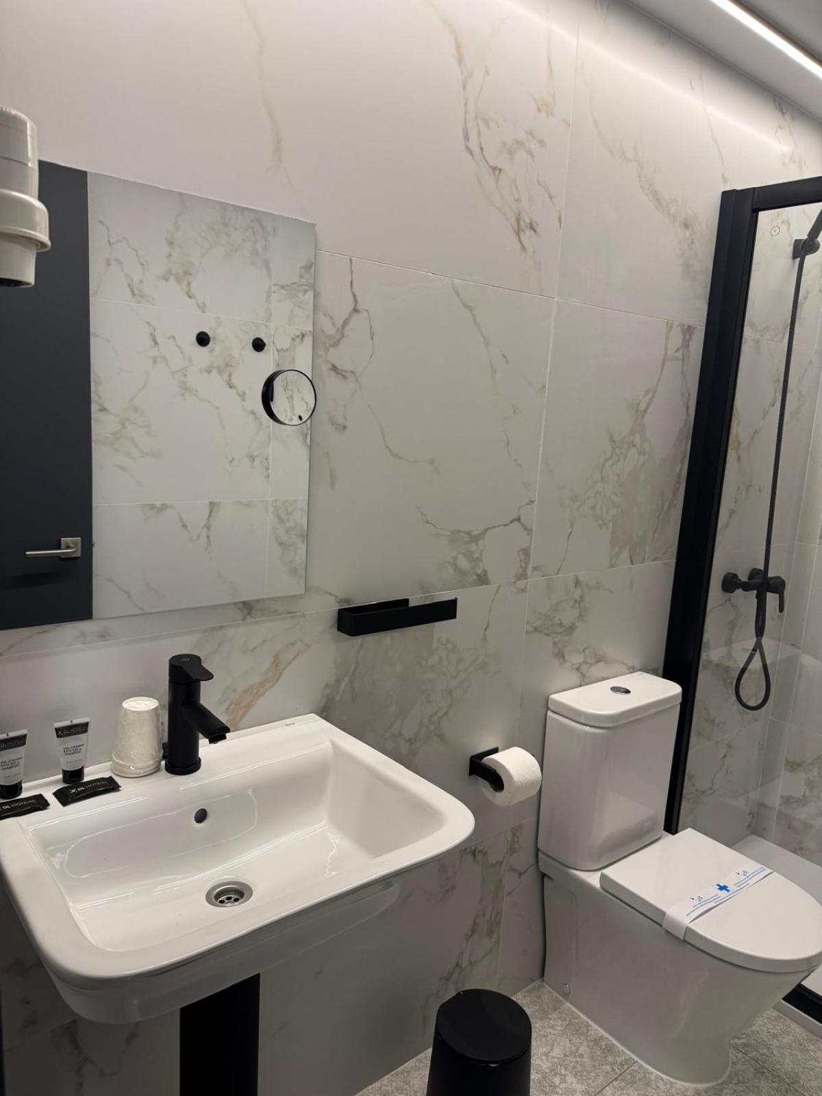 Hotel Dl Urban Καστεγιόν δε λα Πλάνα Εξωτερικό φωτογραφία